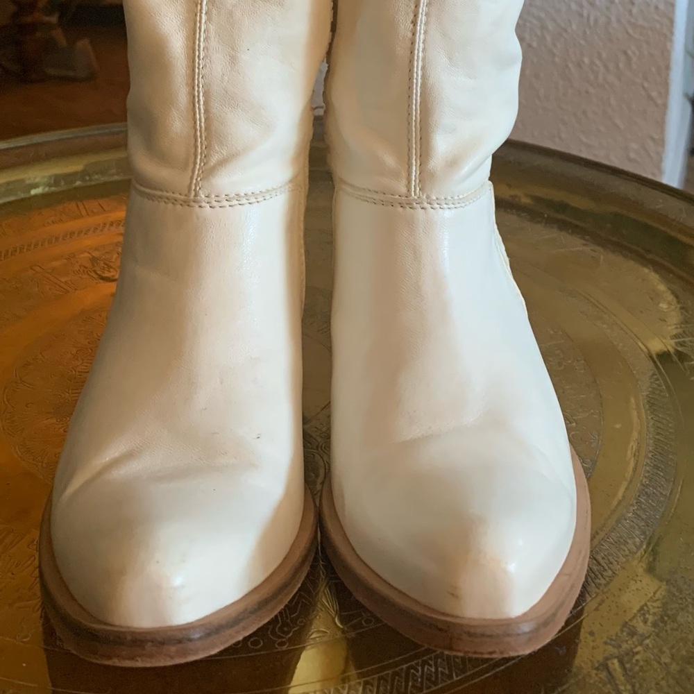 Alberto Fermani white leather boots size 7.5